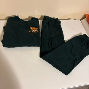 Roots Dark Green Sweatshirt and Pants Set